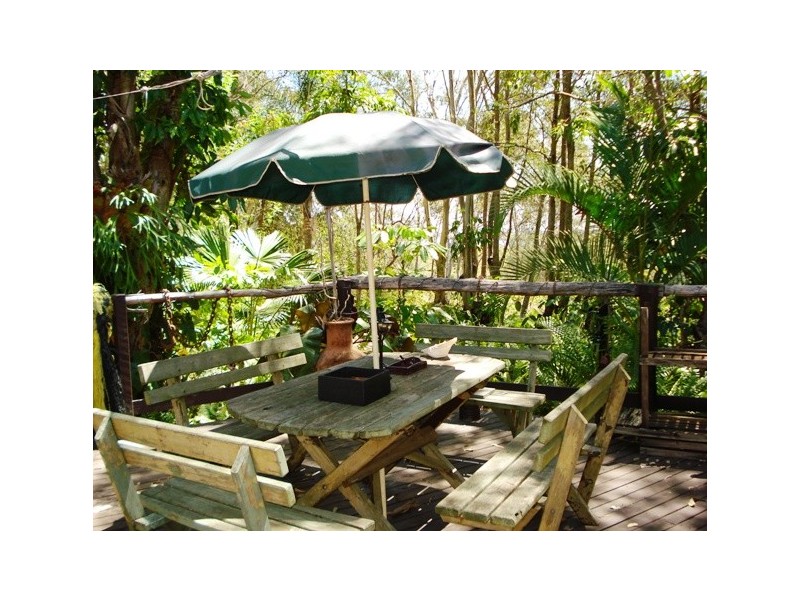 6 Scarborough Terrace, Macleay Island QLD 4184