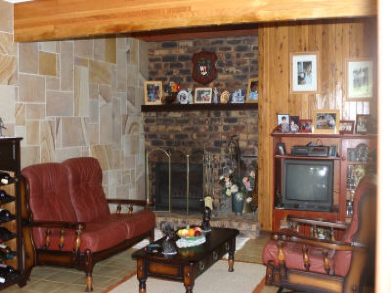 35 Florence Street, Macleay Island QLD 4184