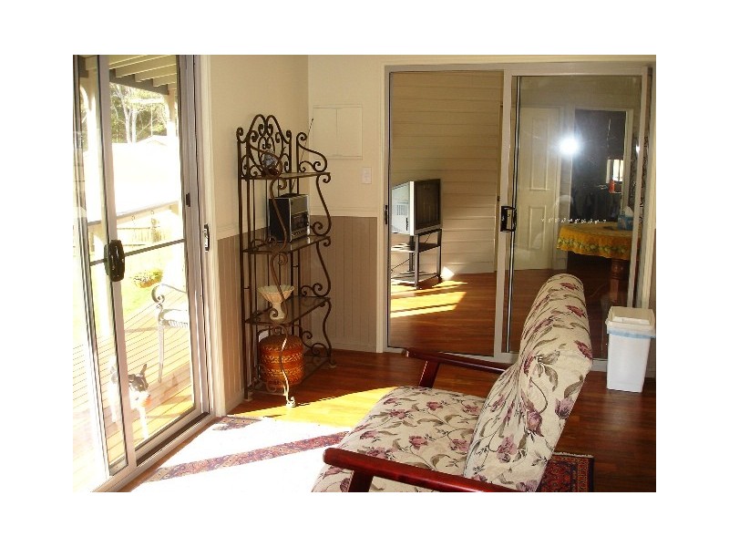 8-10 Gordon Road, Macleay Island QLD 4184