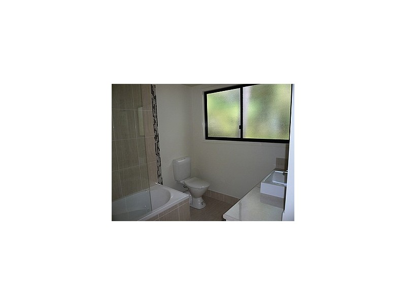 19 Ashton Street, Macleay Island QLD 4184