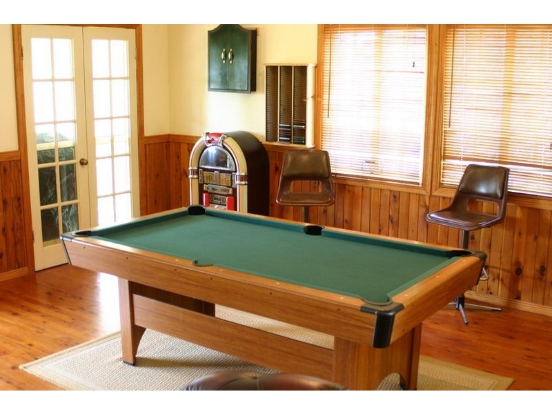 66 Charles Terrace, Macleay Island QLD 4184