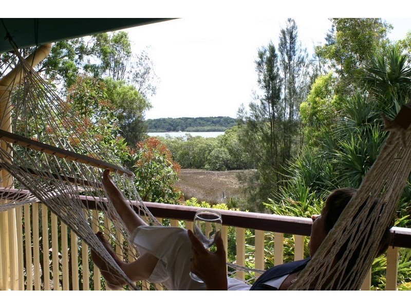 66 Charles Terrace, Macleay Island QLD 4184