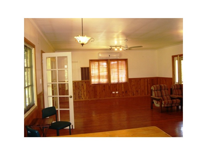 66 Charles Terrace, Macleay Island QLD 4184