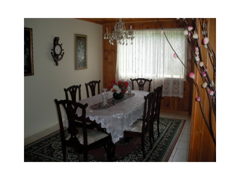 7 Ilya Street, Macleay Island QLD 4184