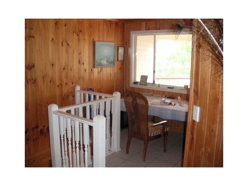 7 Ilya Street, Macleay Island QLD 4184