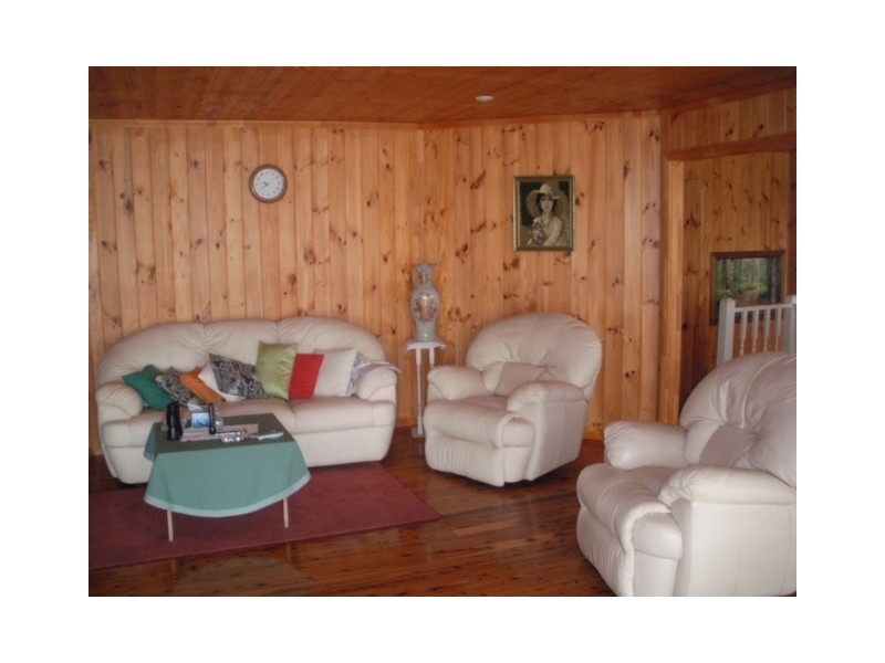 7 Ilya Street, Macleay Island QLD 4184