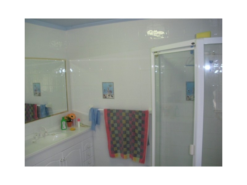 7 Ilya Street, Macleay Island QLD 4184