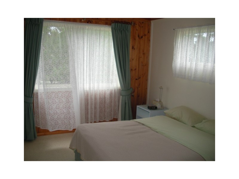 7 Ilya Street, Macleay Island QLD 4184