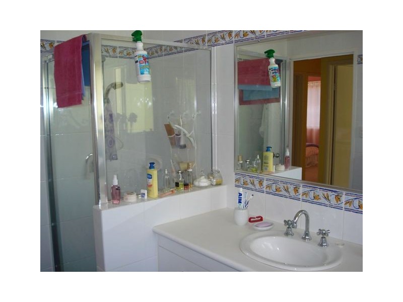 2 Boxwood Avenue, Lamb Island QLD 4184