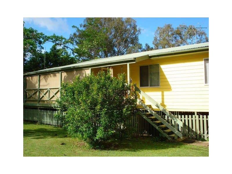 2 Boxwood Avenue, Lamb Island QLD 4184