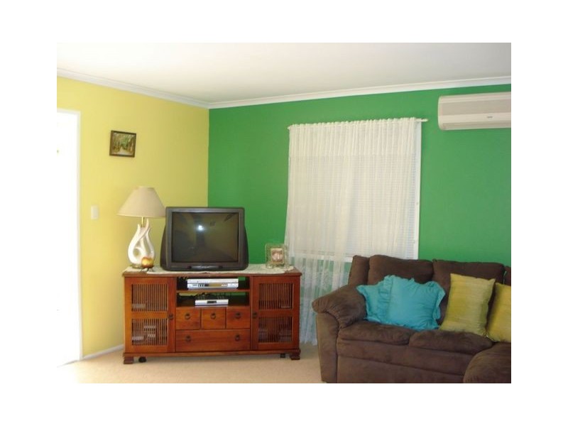 2 Boxwood Avenue, Lamb Island QLD 4184