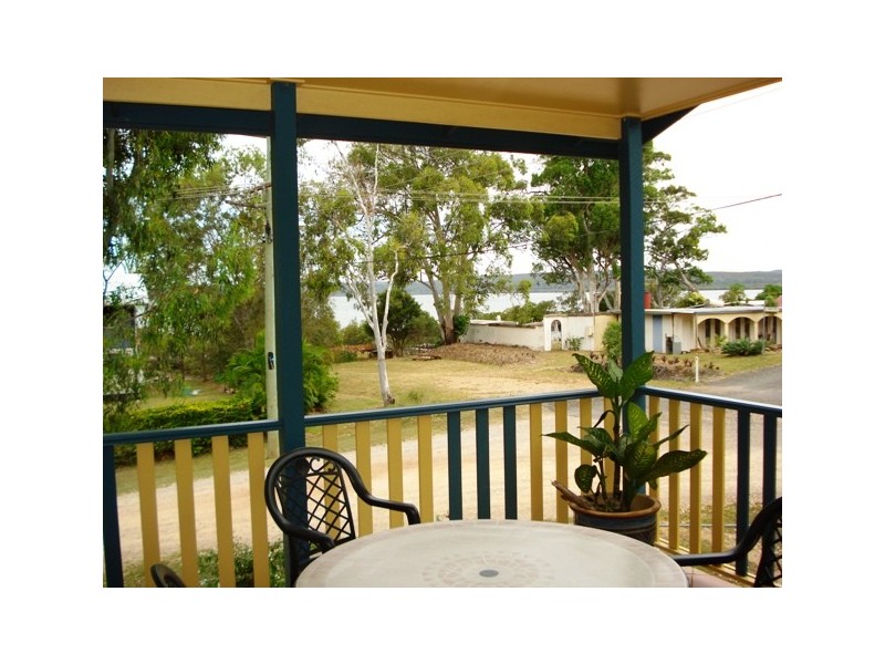 192 Lucas Drive, Lamb Island QLD 4184