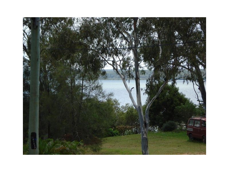 192 Lucas Drive, Lamb Island QLD 4184