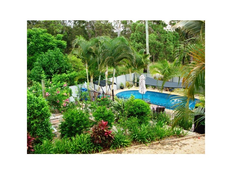 74 Perulpa Drive, Lamb Island QLD 4184