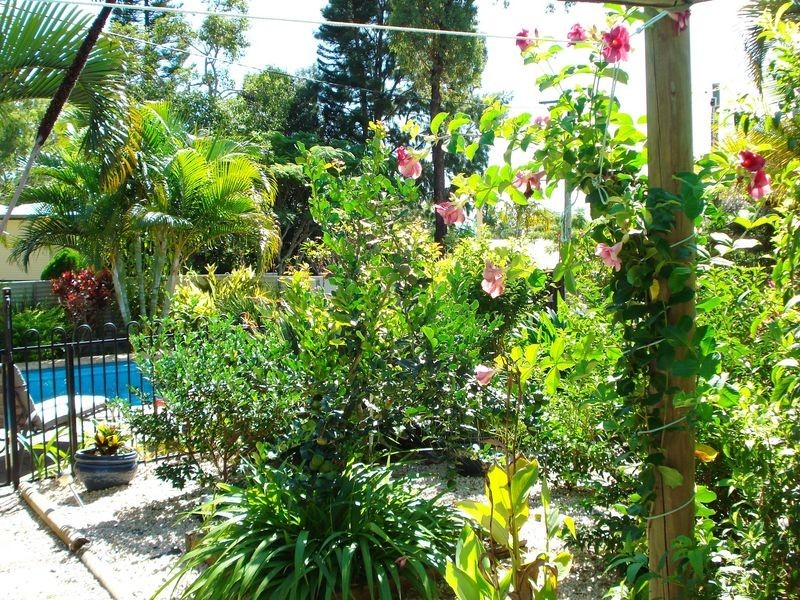 74 Perulpa Drive, Lamb Island QLD 4184
