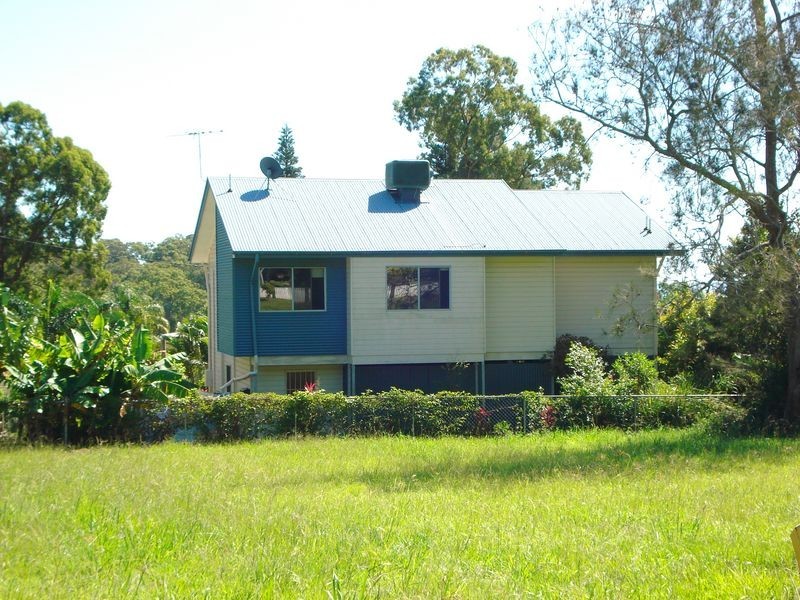 74 Perulpa Drive, Lamb Island QLD 4184