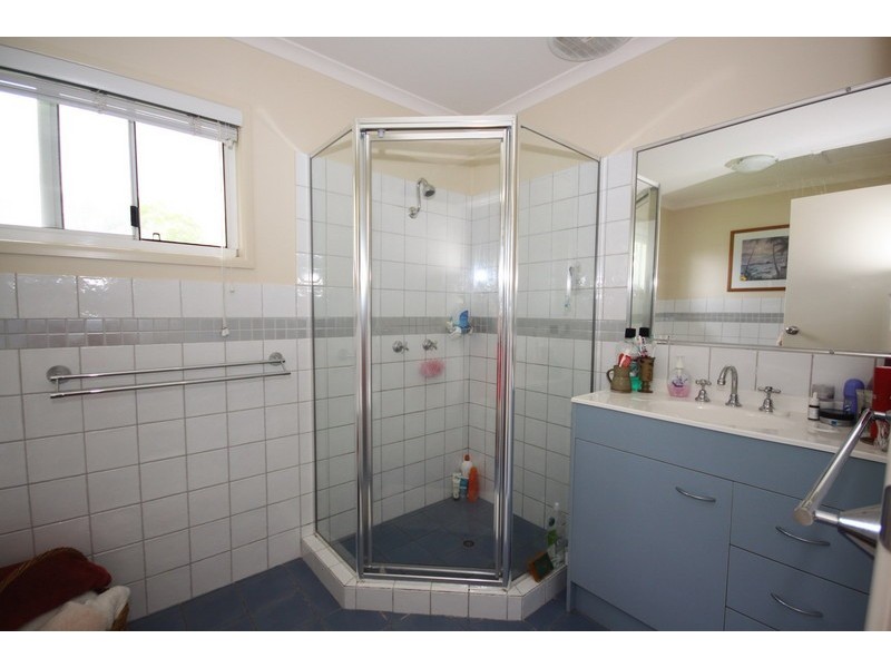 22 Jan Street, Macleay Island QLD 4184