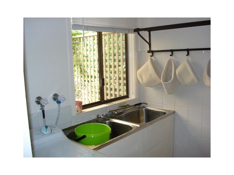 1 Treasure Island Avenue, Karragarra Island QLD 4184