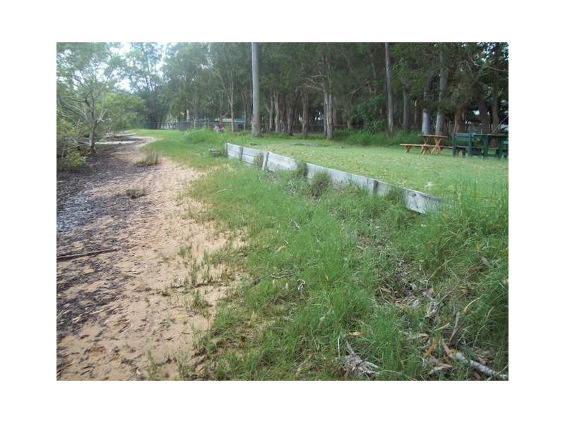 3 Attunga Street, Macleay Island QLD 4184