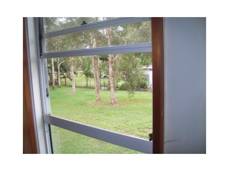 3 Attunga Street, Macleay Island QLD 4184