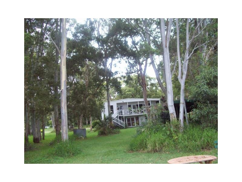 3 Attunga Street, Macleay Island QLD 4184