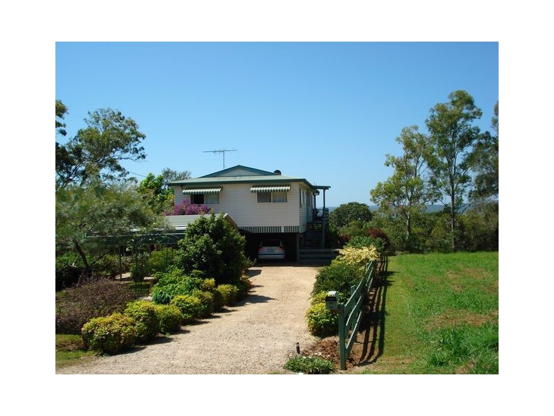 9 Lovell Parade, Lamb Island QLD 4184