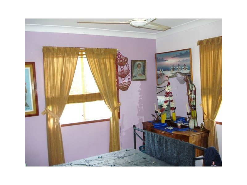 2 Belar Street, Lamb Island QLD 4184