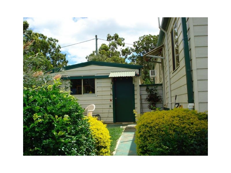 2 Belar Street, Lamb Island QLD 4184