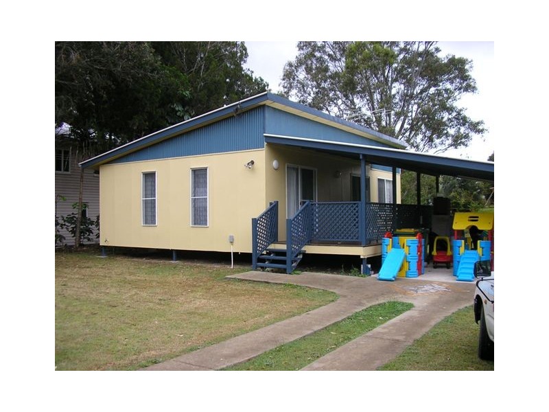 41 Charles, Macleay Island QLD 4184