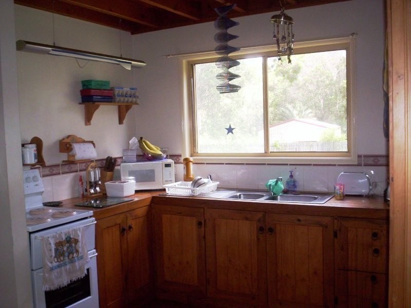 13 Citron, Macleay Island QLD 4184