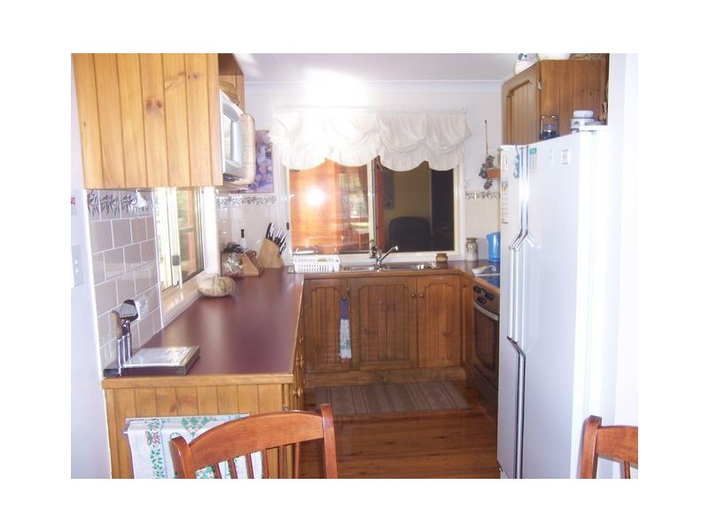 7 Wren Court, Macleay Island QLD 4184