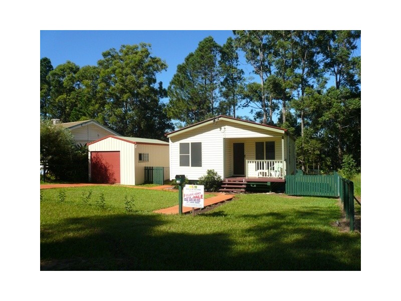 28 Cooee Crescent, Macleay Island QLD 4184