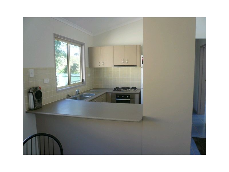 28 Cooee Crescent, Macleay Island QLD 4184