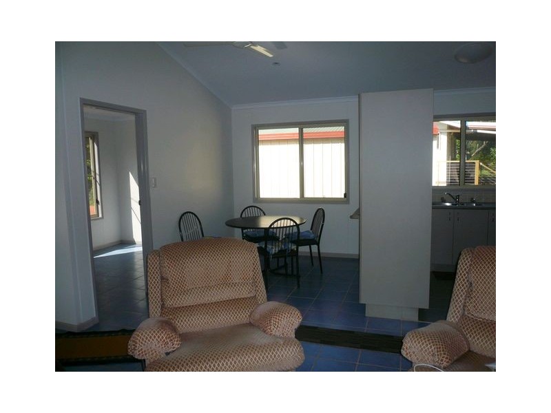 28 Cooee Crescent, Macleay Island QLD 4184