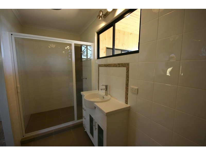 32 Lonicera Street, Macleay Island QLD 4184