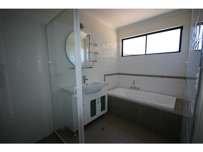 32 Lonicera Street, Macleay Island QLD 4184