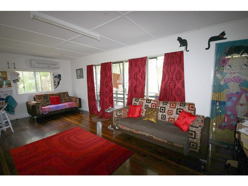 2 Alistair Court, Macleay Island QLD 4184