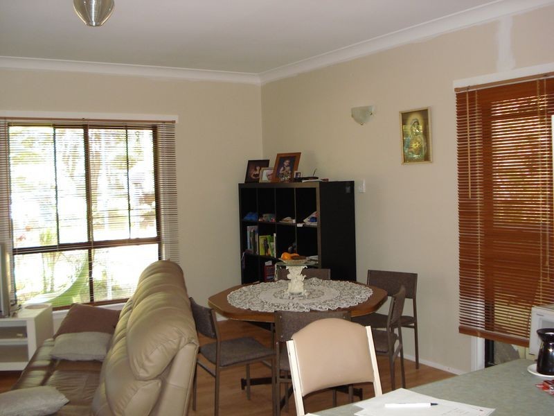 10 Peace Street, Lamb Island QLD 4184