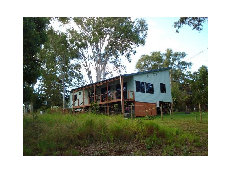 36  Pierhaven, Lamb Island QLD 4184