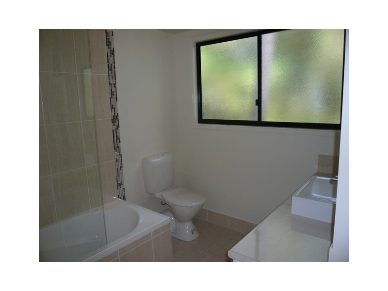 19 Kevin Street, Macleay Island QLD 4184