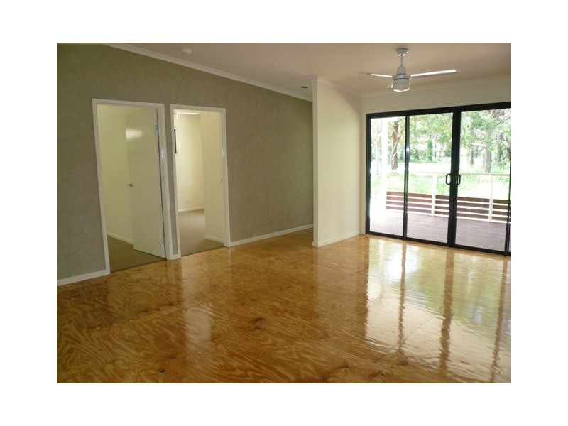 19 Kevin Street, Macleay Island QLD 4184