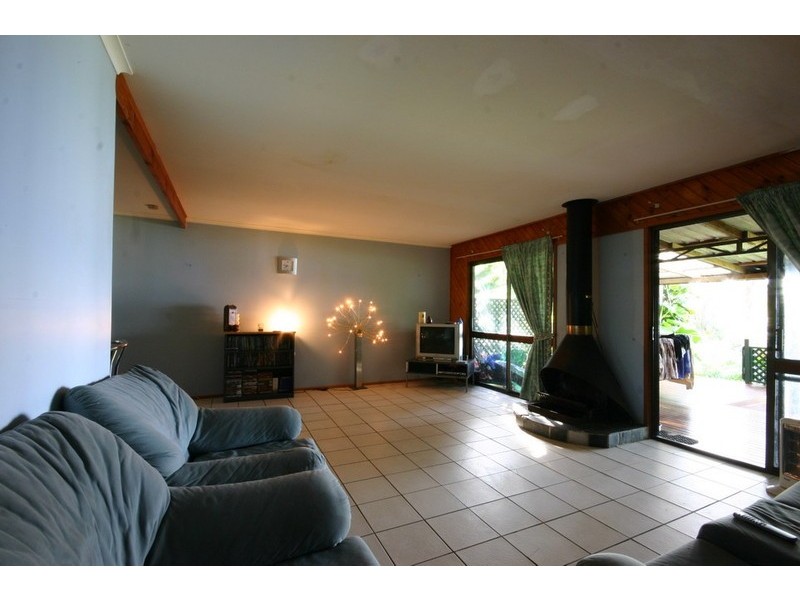 94 Timothy Street, Macleay Island QLD 4184