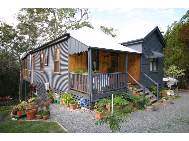 14 Timothy Street, Macleay Island QLD 4184