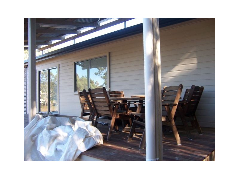 19 Mawson Street, Macleay Island QLD 4184