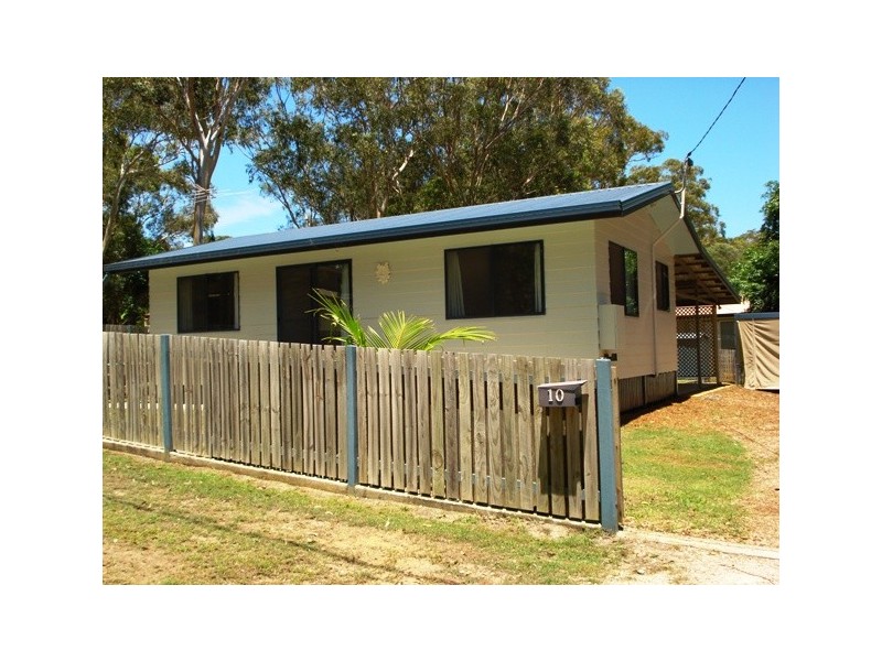 10 Panaroo Street, Macleay Island QLD 4184