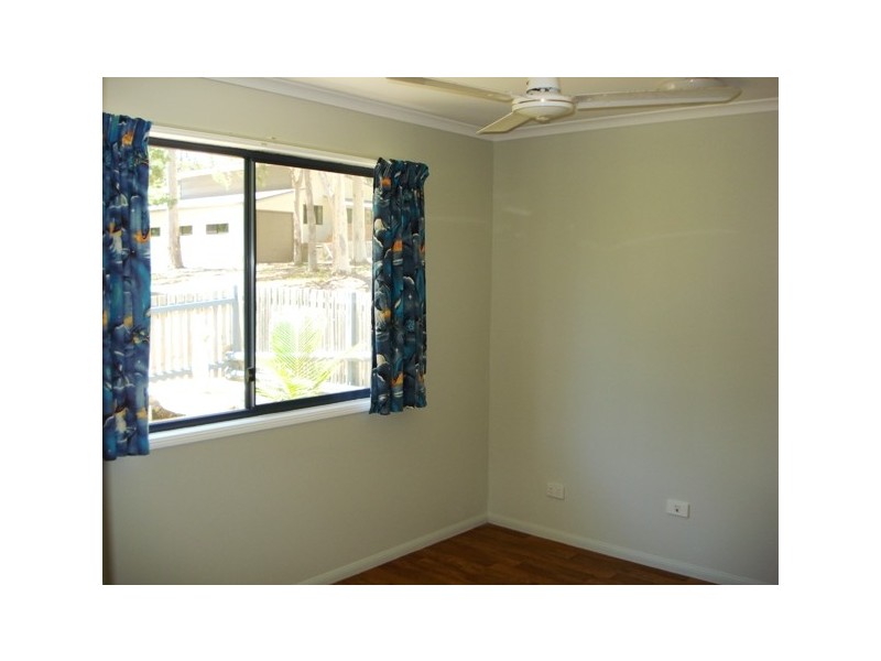 10 Panaroo Street, Macleay Island QLD 4184