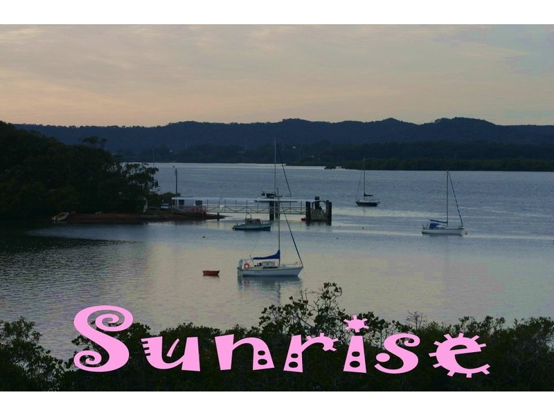 6 Cowes street, Macleay Island QLD 4184