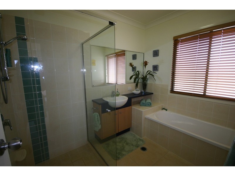 148 Canaipa Point Drive, Russell Island QLD 4184