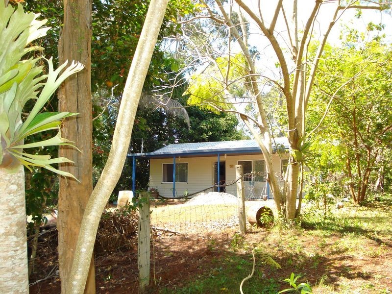 9 Bloodwood Avenue, Lamb Island QLD 4184