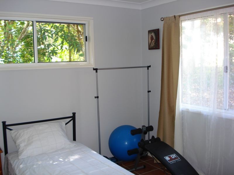 9 Bloodwood Avenue, Lamb Island QLD 4184